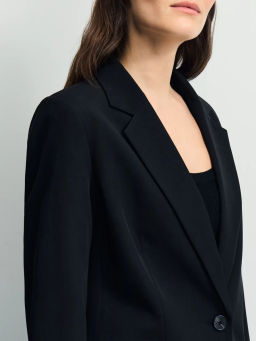 Однобортный жакет прямого кроя / Zarina