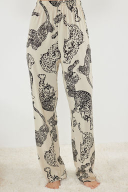 Trendyolmilla Lacivert Kaplan Desenli Ip Ask?l? Viskon Dokuma Pijama Tak?m? THMSS24PT00127  фото 18