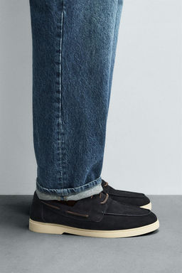 CASUAL LEATHER DECK SHOES