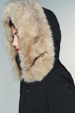 PUFFER JACKET WITH FAUX FUR HOOD, WATER AND WIND PROTECTION - Zara фото 20