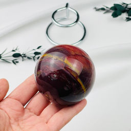 Шар из Яшмы Мукаит