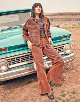 Джинсы женские