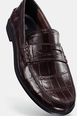 EMBOSSED LEATHER LOAFERS - Zara фото 3