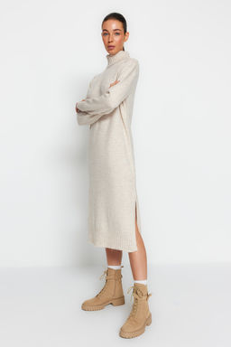 TRENDYOLMILLA Camel Midi Triko Genis Kal?p Yumusak Dokulu Elbise TWOAW24EL00034 фото 16