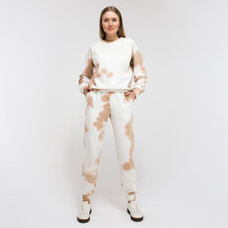Брюки женские спортивные MINAKU: Casual Collection, бежевые, размер 50