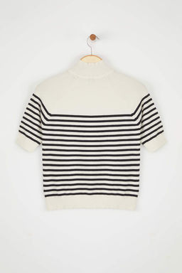 Trendyolmilla Gri Premium Iplik/Ozel Iplik Yumusak Tuseli Basic Triko Bluz TWOAW24BZ00005