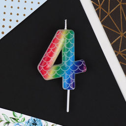 Цена за 2 шт. Свеча для торта, цифра «4», разноцветная, 5,5 х 8 см.