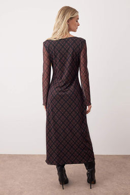 Cok Renkli Ekose Bask?l? Baglama Detayl? Maxi Orme Elbise TWOAW26EL00167 - Trendyolmilla фото 4