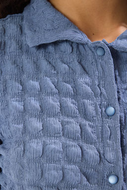 Indigo Dokulu Fitted/Vucuda Oturan K?sa Kollu Esnek Orme Bluz TWOSS24BZ00429