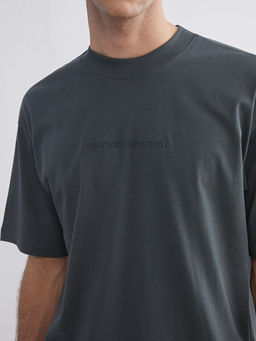 Bisiklet Yaka Bask?l? Penye Erkek Ti??rt