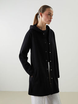 Kap??onlu Kad?n H?rka