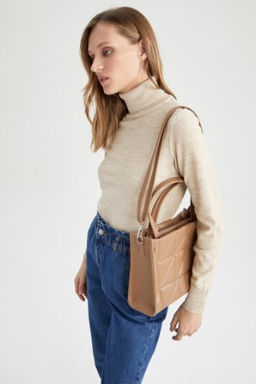 Kad?n Suni Deri El Cantas?