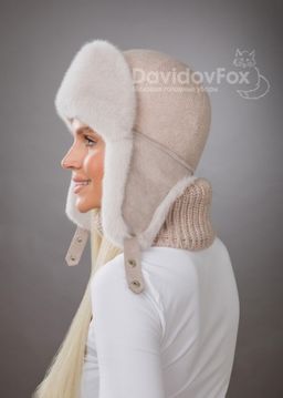 Комплект ушанка трикотаж экомех розовый жемчуг манишка