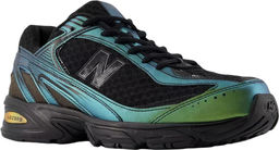 Кроссовки взрослые