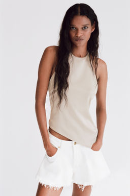 Top asim?trico con escote halter - H&m фото 7
