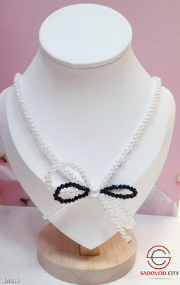 Чокер из жемчуга с бантом