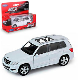 Welly. Машинка 1:38 "Mercedeces-Benz GLK" пруж. мех., арт.43684W-W белый