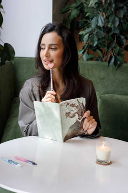 Ежедневник недатированный ESCALADA, by LINA KREIDA, А5, 120 л., арт. 64012/ 15 ЗЕМЛЯ  фото 2