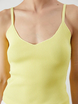 V Yaka Ask?l? Kad?n Triko Atlet