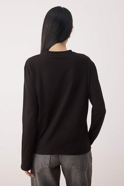 Siyah-Beyaz 2li Paket %100 Pamuk Regular Kal?p Uzun Kollu Dik Yaka Orme T-Shirt TWOAW26TS00006