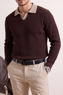 Kahverengi Oversize/Geni_ Kesim Dokulu Kontrast Yaka Detayl_ Polo Yaka Triko Kazak TMNAW27KZ00016