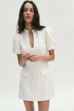 VESTIDO CORTO MANGA ABULLONADA / Crudo