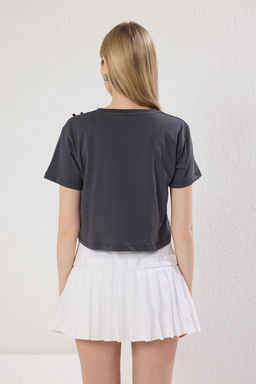 TRENDYOLMILLA Antrasit %100 Pamuk Fiyonk Detayl? Regular/Normal Kal?p Orme T-Shirt TWOSS25TS00087 фото 4