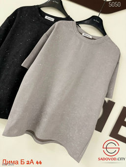 Футболка женская со стразами