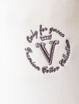 D49.131 Джемпер женский молочный