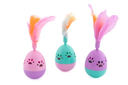 Игрушка-неваляшка для кошек с перьями и колокольчиком в ассортименте 270638