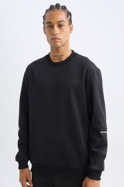 DeFactoFit Standart Fit Bisiklet Yaka Basic Duz Sporcu Sweatshirt