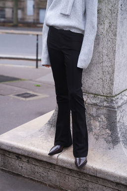 Pantalon sastre acampanado - H&m фото 2