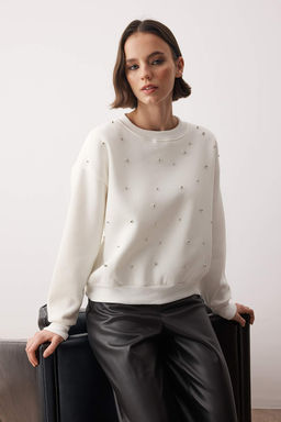 Siyah Tas Akseusar Detayl? Bisiklet Yaka Regular Crop Orme Sweatshirt TWOAW26SW00090 - Trendyolmilla фото 6