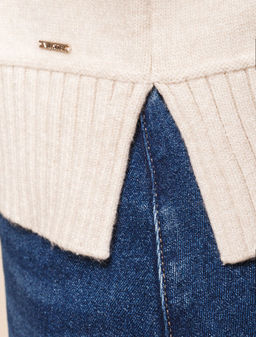 D39.353 Джемпер женский овсяный меланж