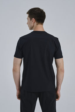 Футболка Черный