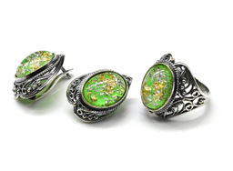 Кольцо Серьги с опалом искусственным, цв.салатовый размер 18