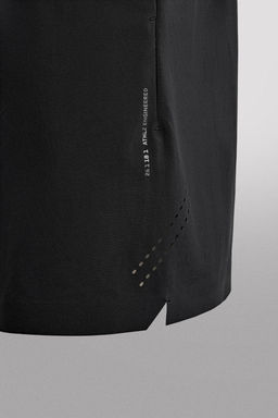 LIGHTWEIGHT PERFORATED SHORTS - Zara фото 20