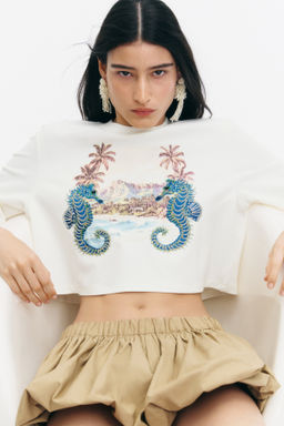 Camiseta cropped con detalles decorativos - H&m фото 3