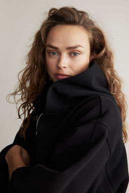 Chaqueta de deporte con capucha y cremallera - H&m фото 3