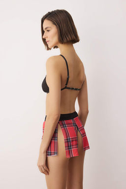 Siyah-K?rm?z? Y?lbas? Temal? Ekose / Kareli Kaps?z 3lu Ic Camas?r? Tak?m? THMAW26CC00033