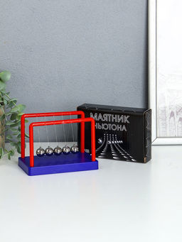 Маятник "Шары Ньютона" сине-красный 8х13х9,5 см