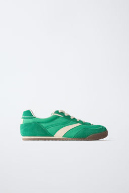 ZAPATILLA DEPORTIVA CONTRASTE / Verde