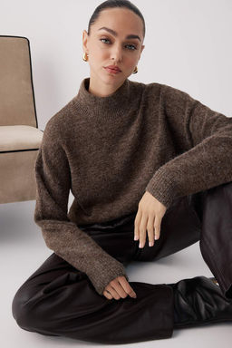 Wardrobe Essentials Vizon Alpaka Yun Kar?s?ml? Premium Iplik Genis Kal?p Triko Kazak |TWOAW26KZ00079