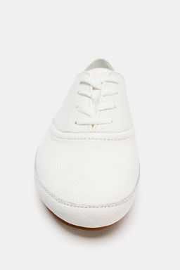 ZAPATILLA PIEL BLUCHER / Blanco