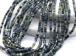 Бусины из сапфира кубик гр.2мм, 39см, 180 бусин Радуга камня