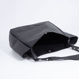 Сумка женская тоут на магните, чёрная