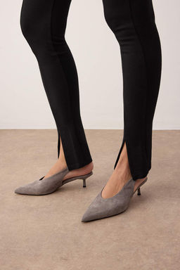 Gri Suet Sivri Burun Kad?n Kitten Topuklu Ayakkab? TAKAW26TO00012