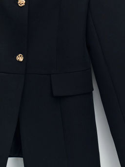 Приталенный жакет с баской / Zarina