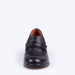 Лоферы женские