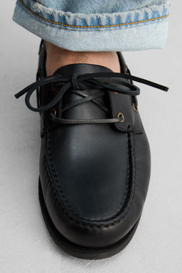 LIMITED EDITION LEATHER DECK SHOES - Zara фото 2